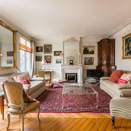 Appartamento Veeve - Charming Mirabeau Parigi Esterno foto